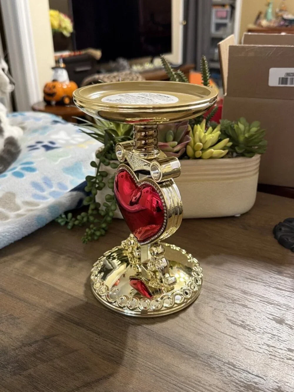 Bath & Body Works Evil Queen Pierced Heart Pedestal 3 Wick Candle Holder